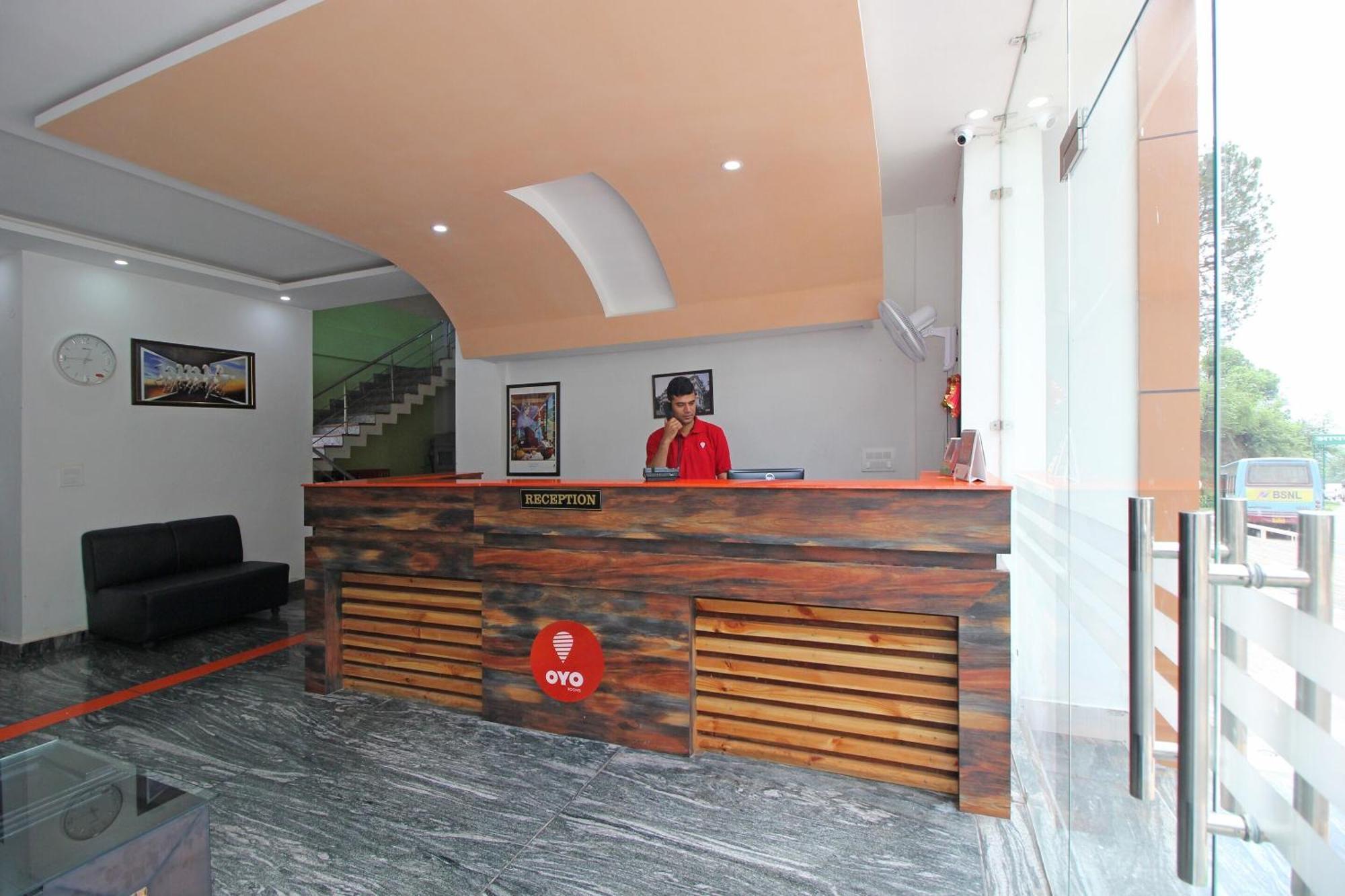 Oyo Hotel Chandni Дармсала Экстерьер фото
