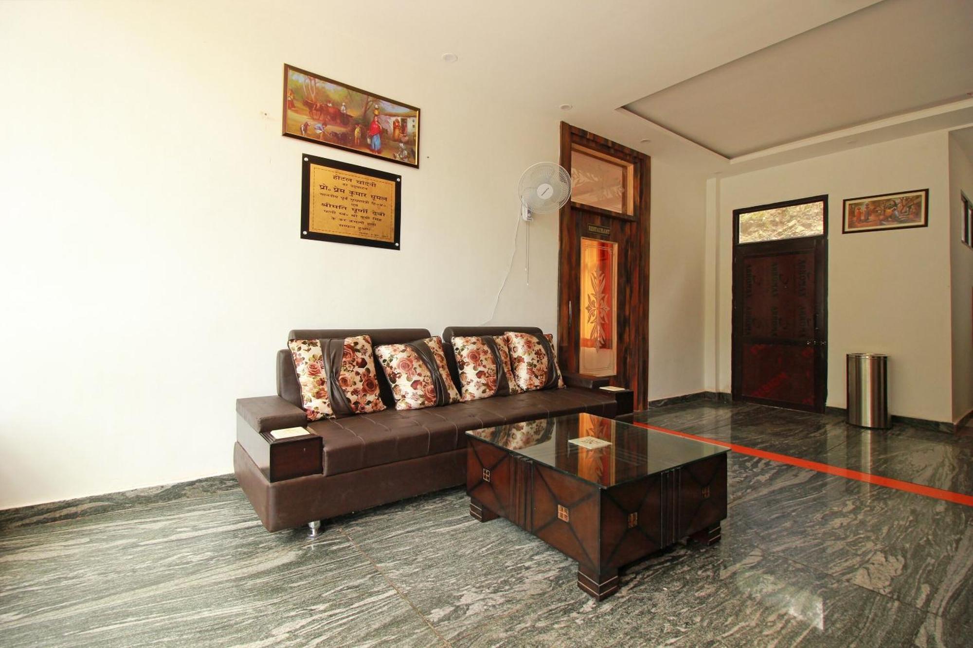 Oyo Hotel Chandni Дармсала Экстерьер фото